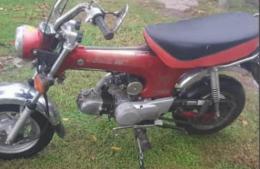 Recuperan moto robada: era conducida por dos menores