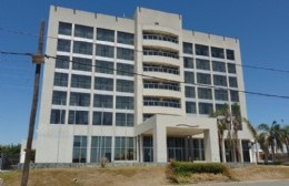 Una cadena hotelera compraría el edificio del ex Howard Johnson