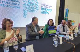 Poletti participó de la entrega de libros Identidades Bonaerenses